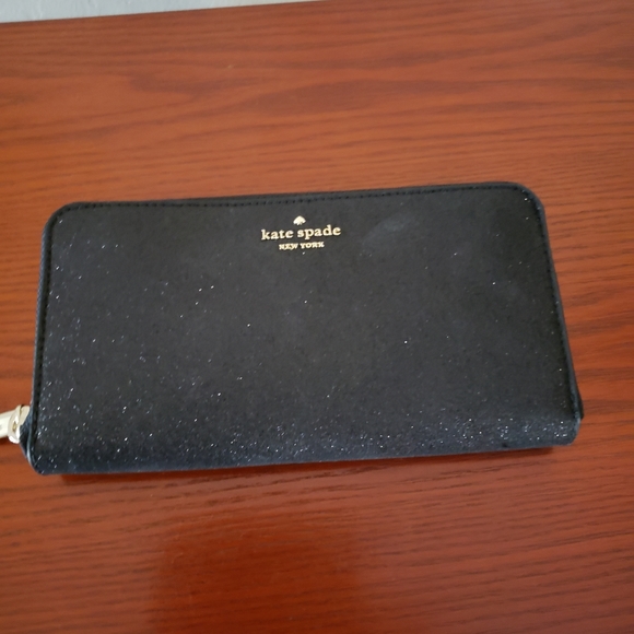 kate spade Handbags - NWT ☆ Kate Spade Glitter Wallet, Brand NEW!